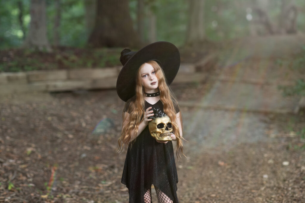 Halloween sessions, little witch, smoke bombs 
